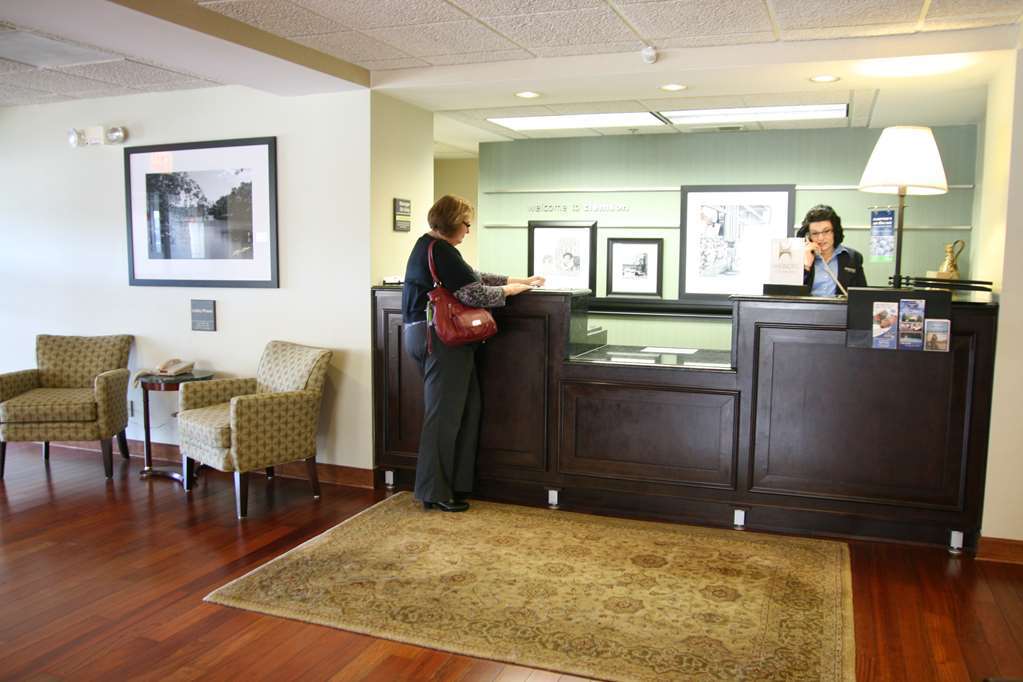 Hampton Inn Clemson Beltér fotó
